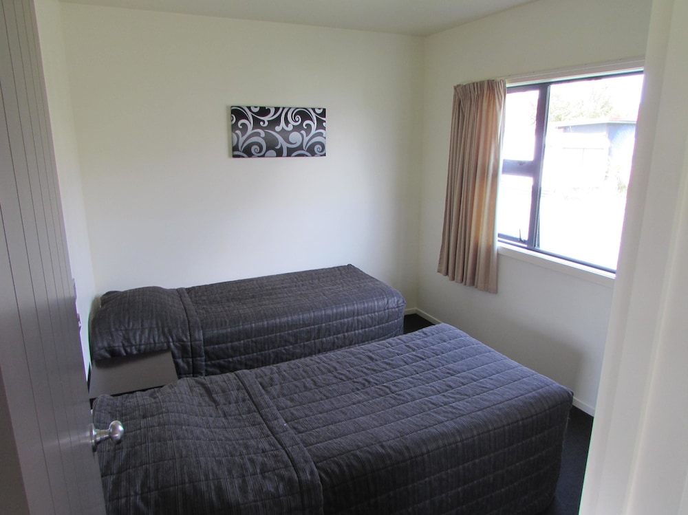 Dunedin Holiday Park &amp; Motels 17/47