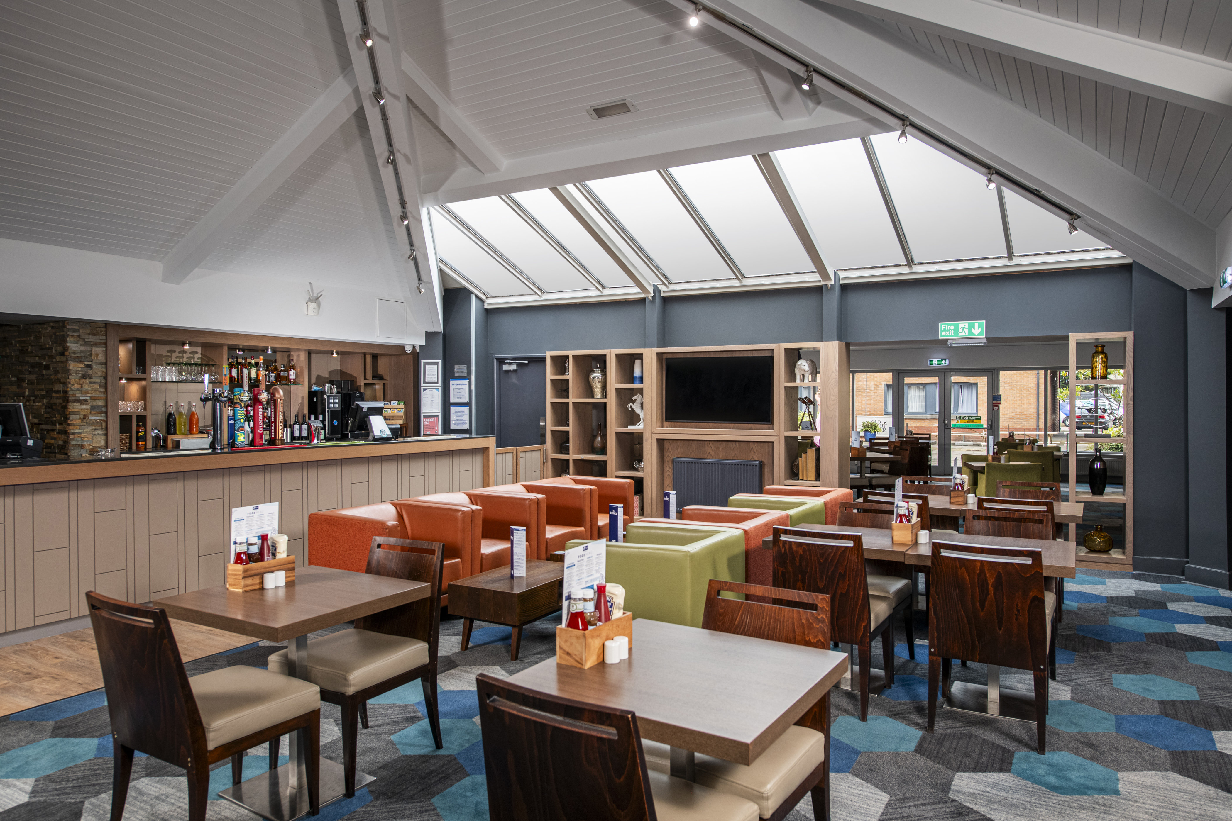 Holiday Inn Express Edinburgh Airport Ex Quality Edinburgh Airport 40/53