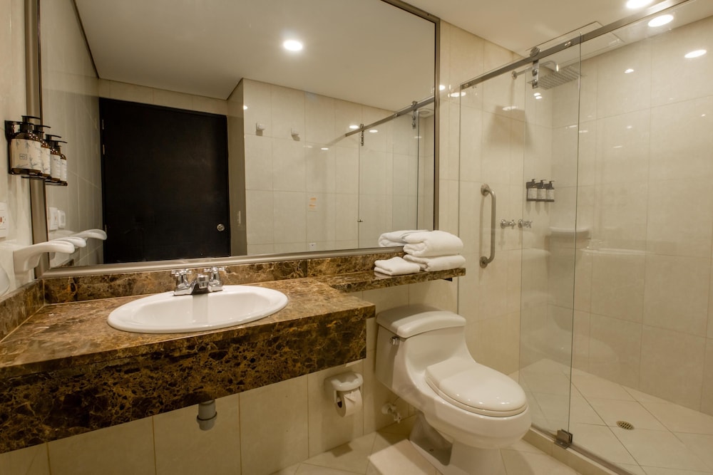 Best Western Plus Hotel San Diego 54/54