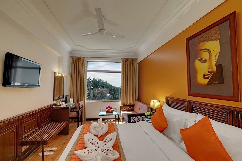 Hotel Baljees Regency 15/33