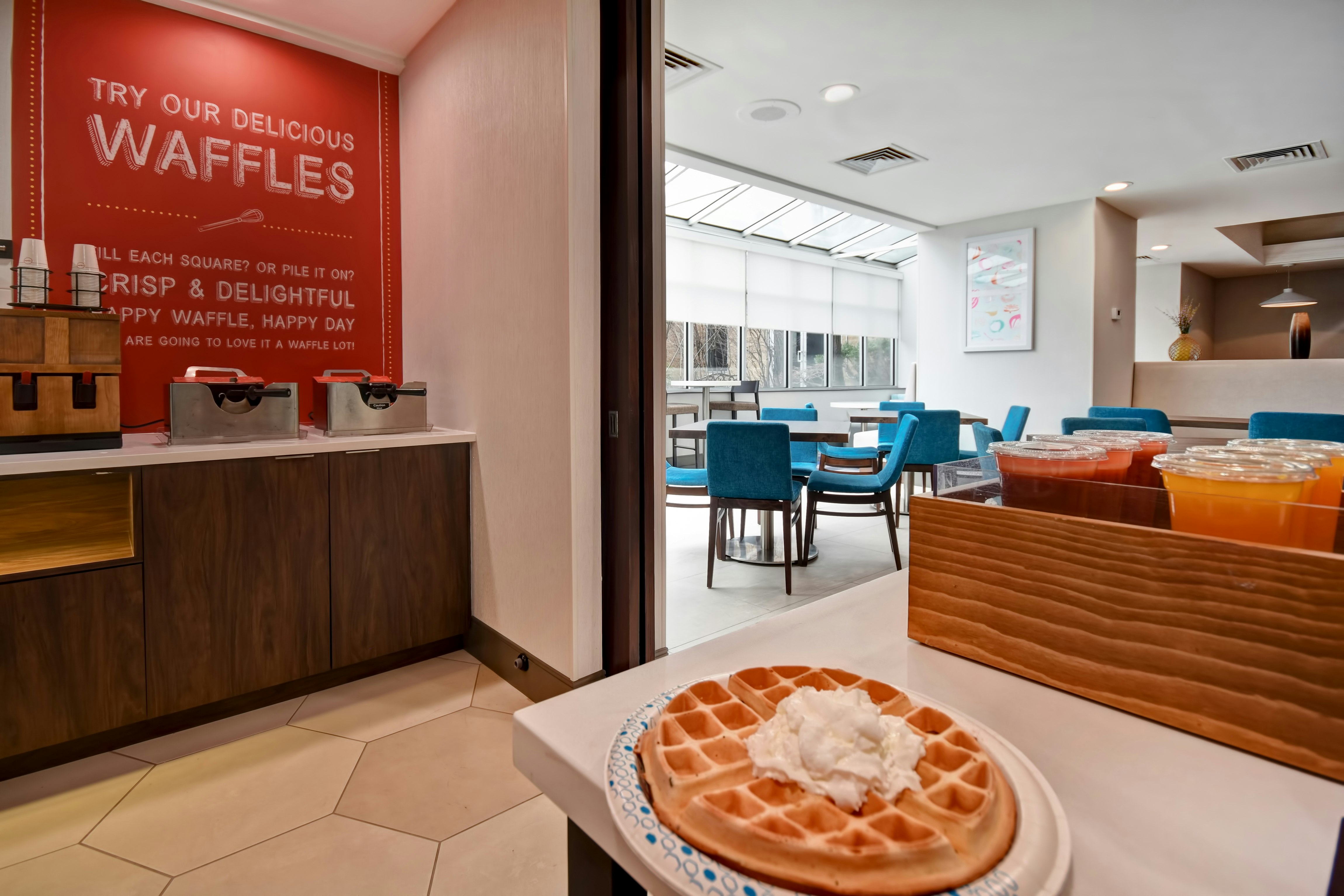 Hampton Inn NY-JFK 33/48