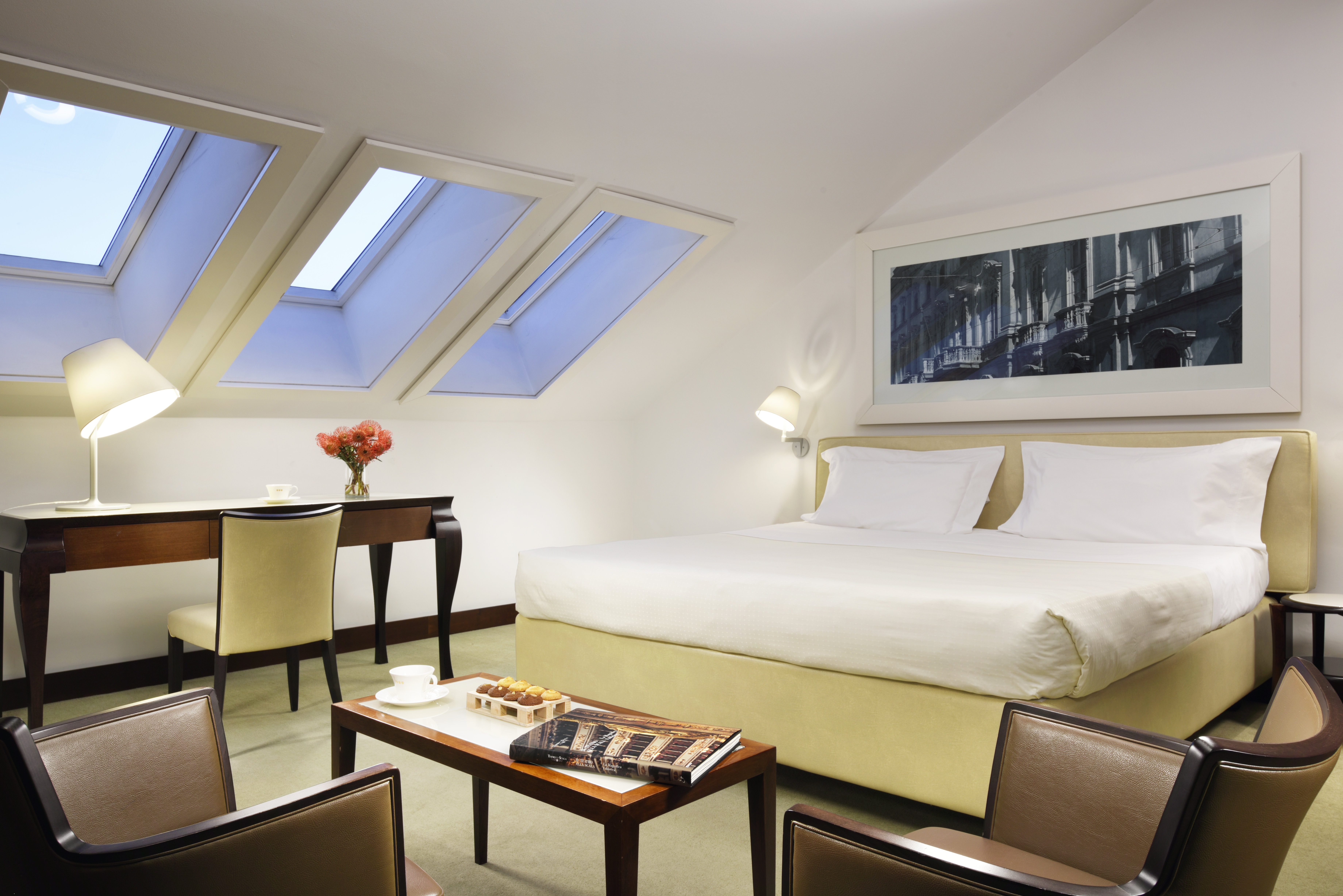 Superior, Double Bed, Unahotels Cusani Milan 2/4
