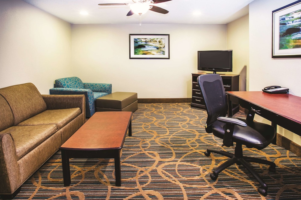 La Quinta Inn & Suites by Wyndham Evansville 26/43