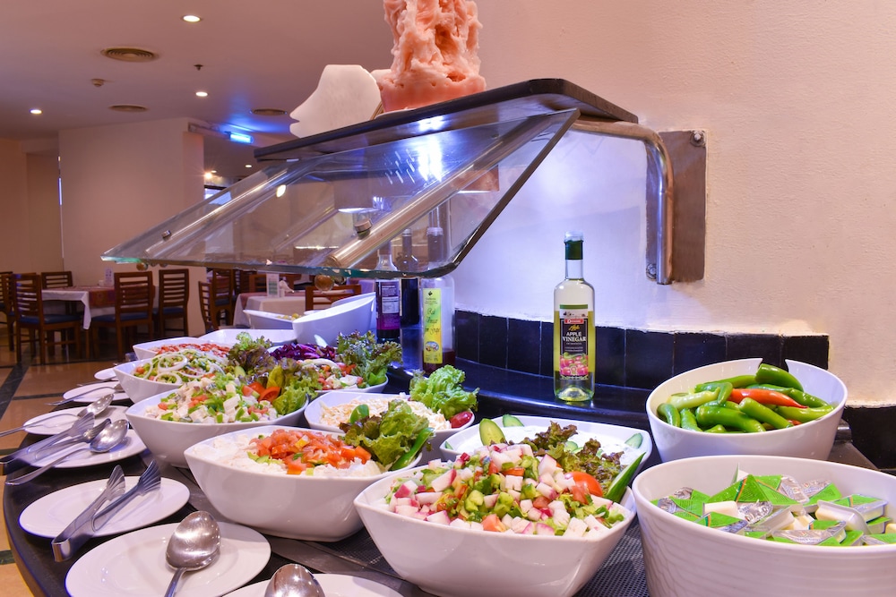 restaurant cafeteria