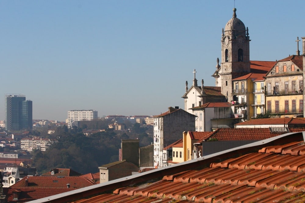 YOURS GUESTHOUSE PORTO 36/50