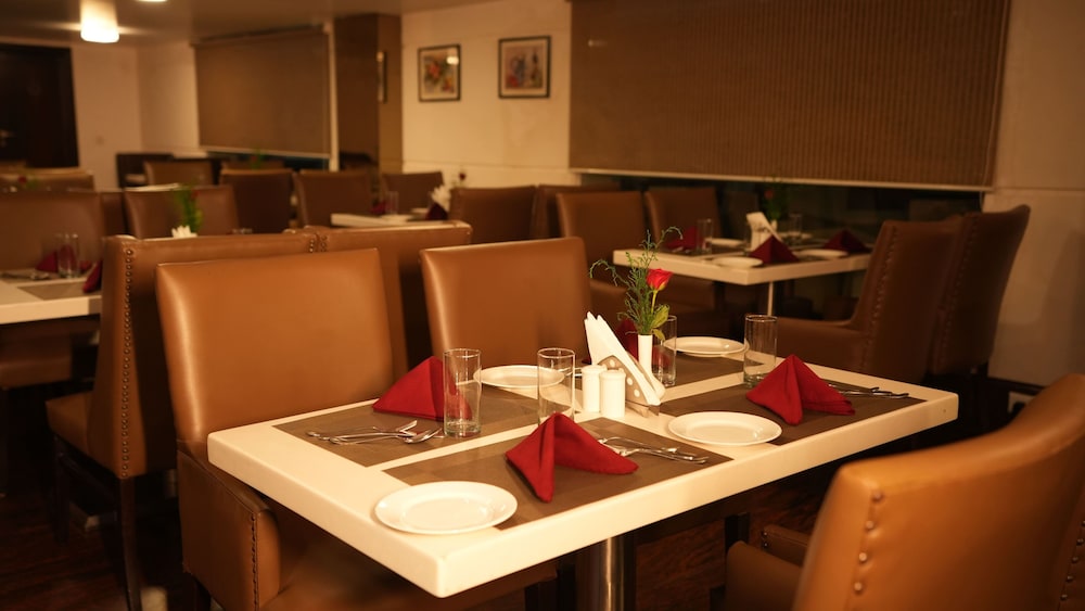 HOTEL AFRICA AVENUE G K 1 25/36