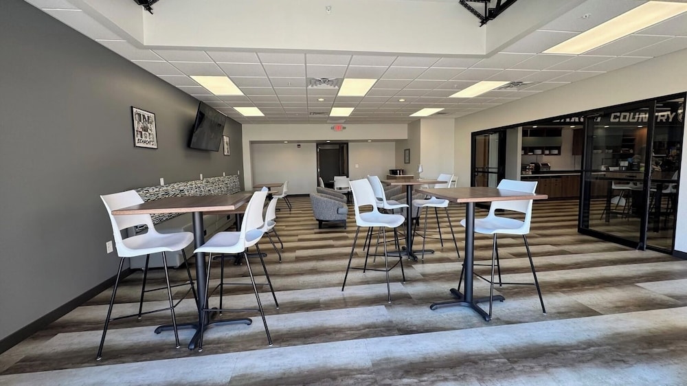 Park Inn by Radisson Maryville 38/50