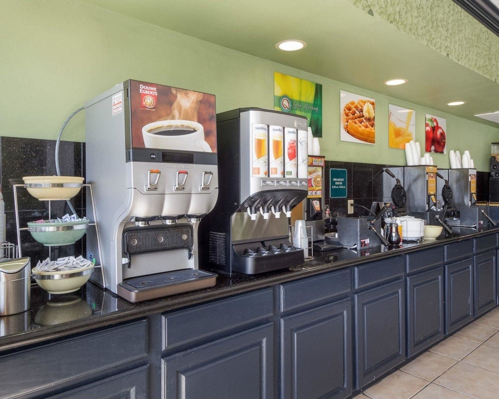 Quality Inn & Suites Corpus Christi Beachside 30/39
