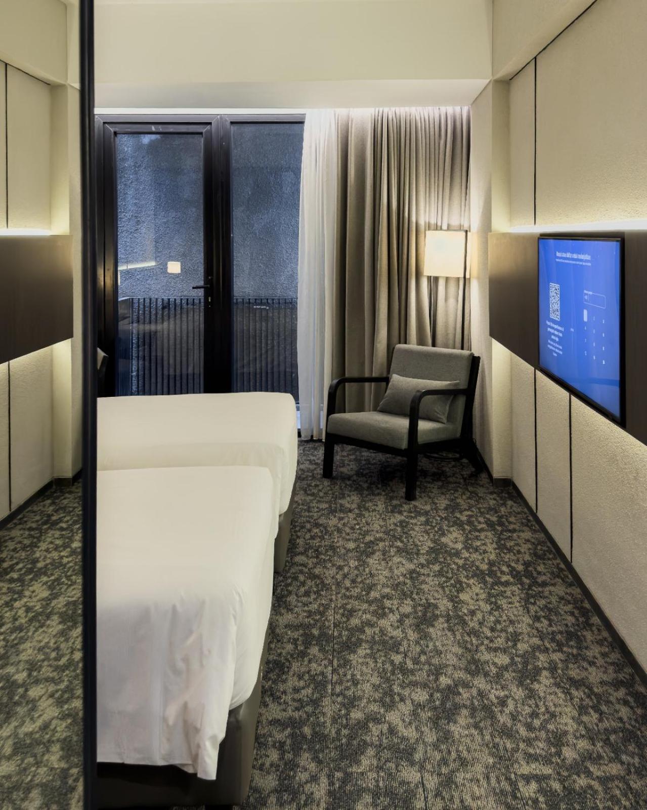 Manon Boutique Hotel Kota Lama Semarang 12/30