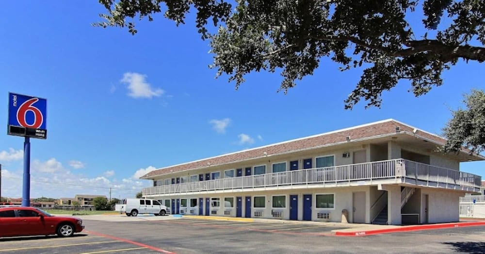 Motel6 Corpus Christi, TX - East - North Padre Island in CORPUS CHRISTI - TX