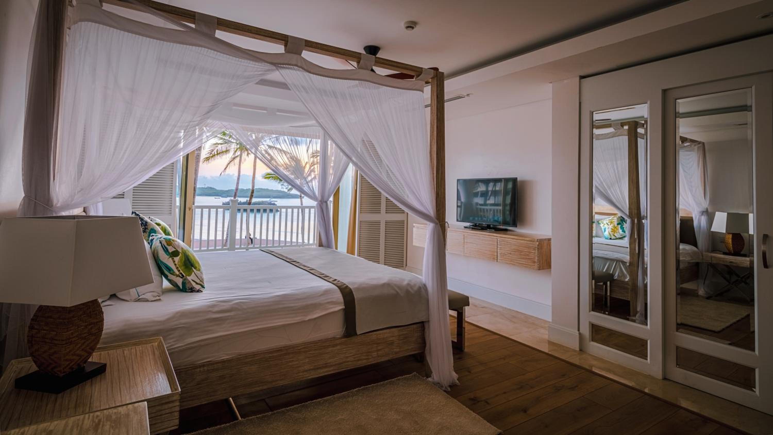 2 Bedroom Ocean View Suite (max 4 pax)