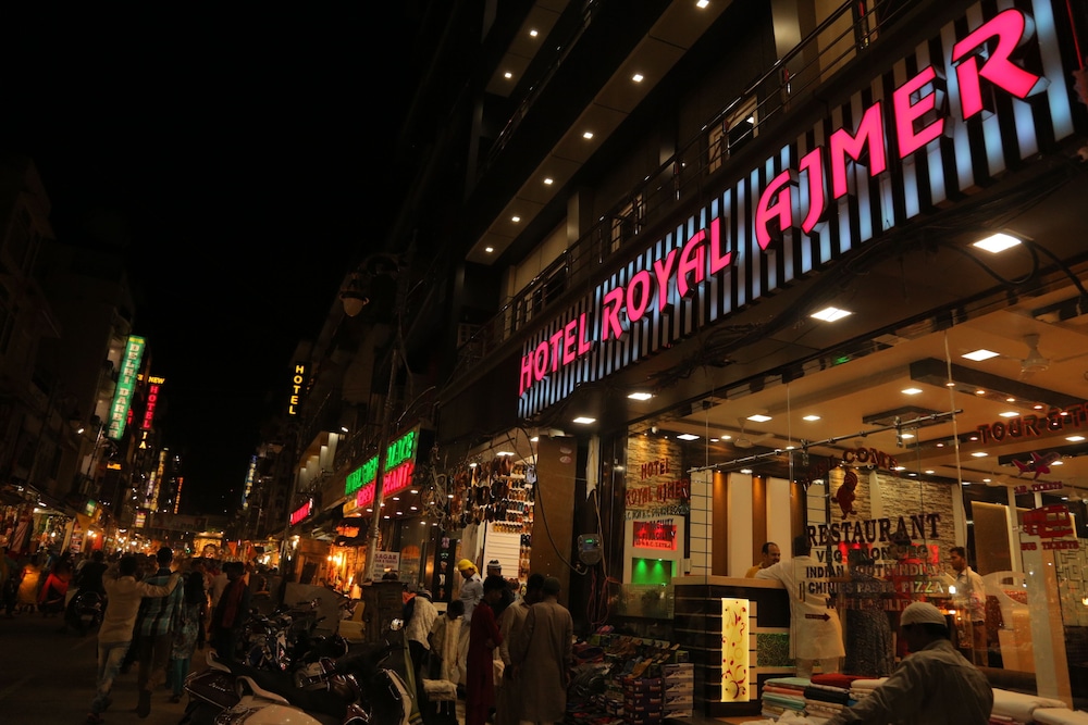 Hotel Royal Ajmer 30/40