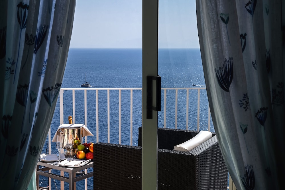 Miramalfi Hotel 33/85