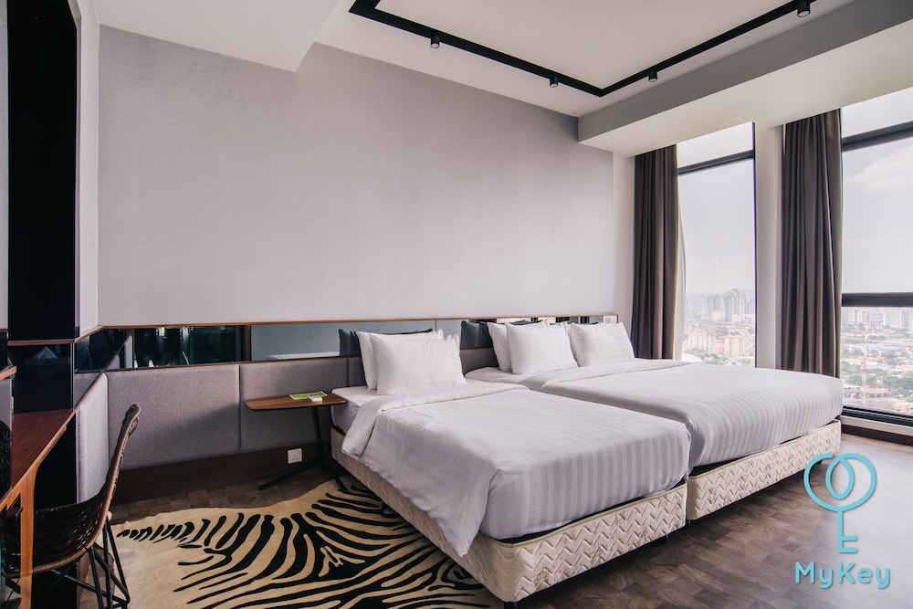 Expressionz Professional Suites by MyKey Global 21/50