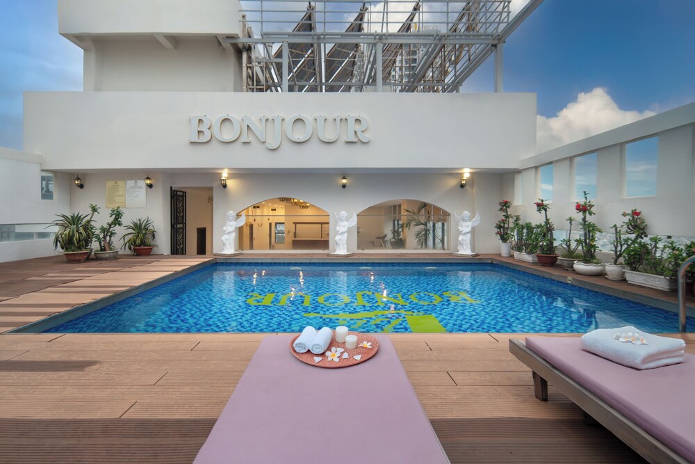 Bonjour Nha Trang Hotel 5/50