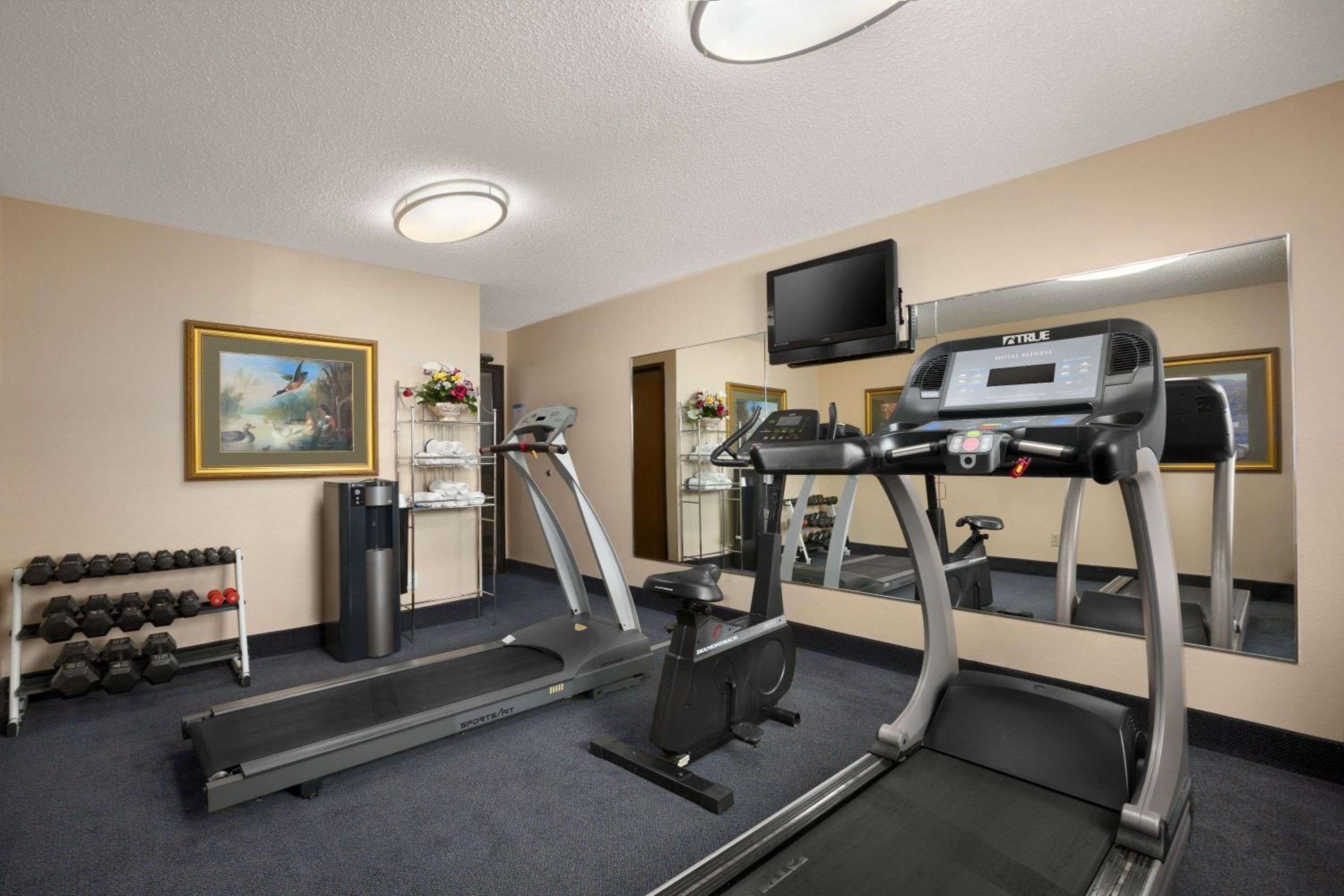 Days Inn By Wyndham Keene Nh 27/41