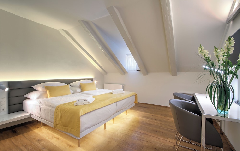 غرفة قياسية بسريرين منفصلين، Hotel Bishops House 3/10