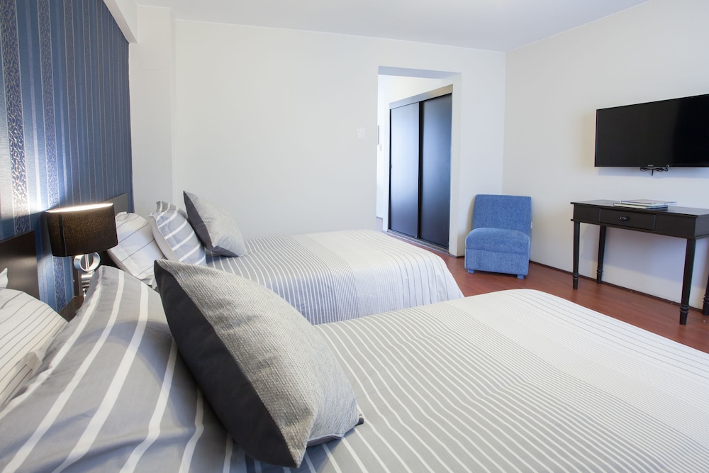 HOTEL SANTA CRUZ 24/60