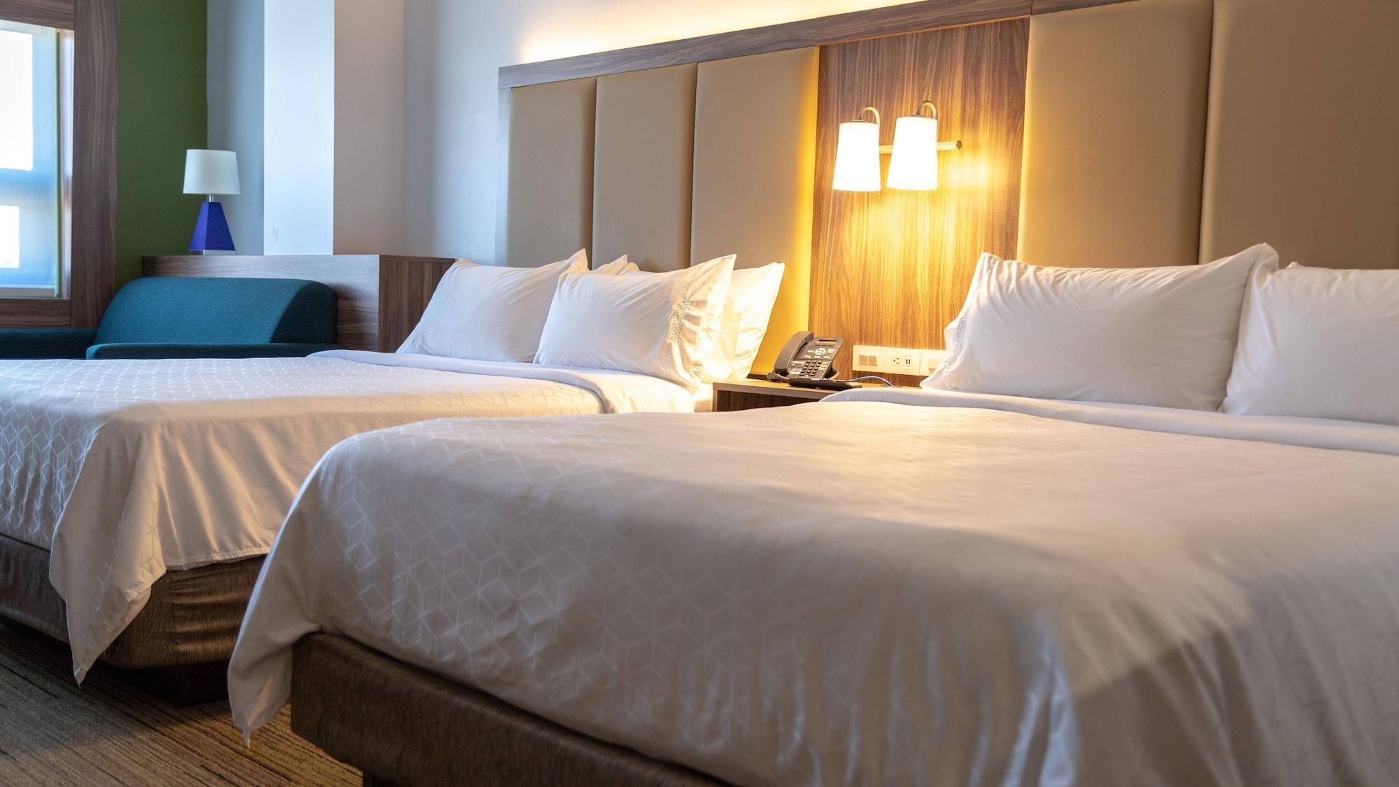 Suite, Multiple Beds