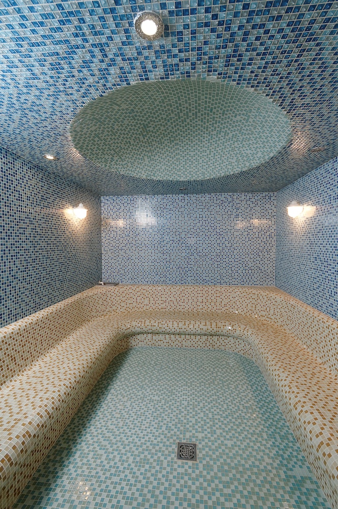 MEYRA PALACE 33/69