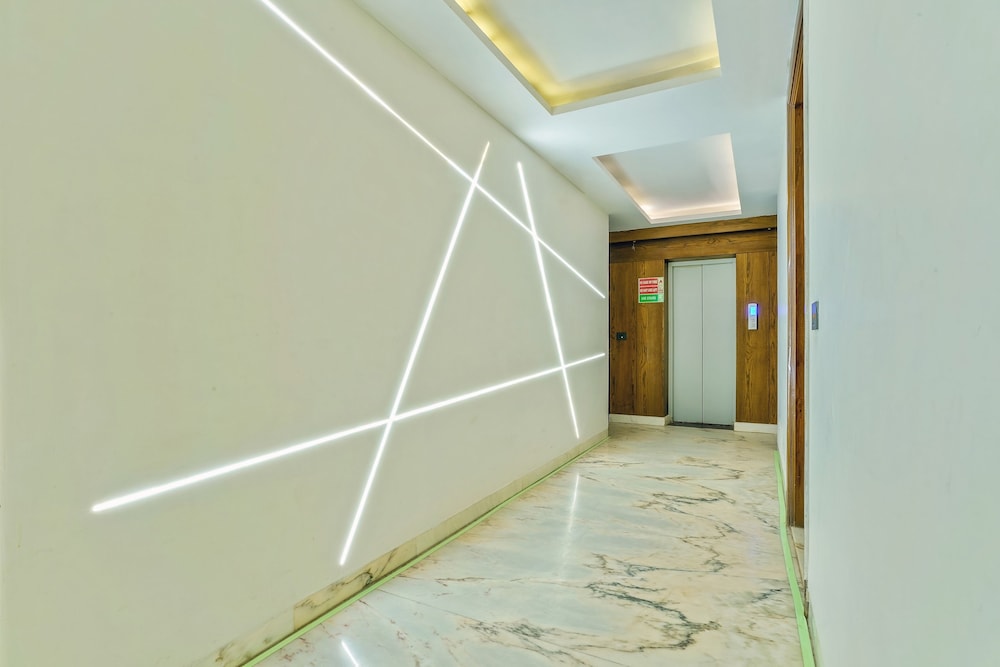 Staybook Hotel Nitya Maharani 31/50