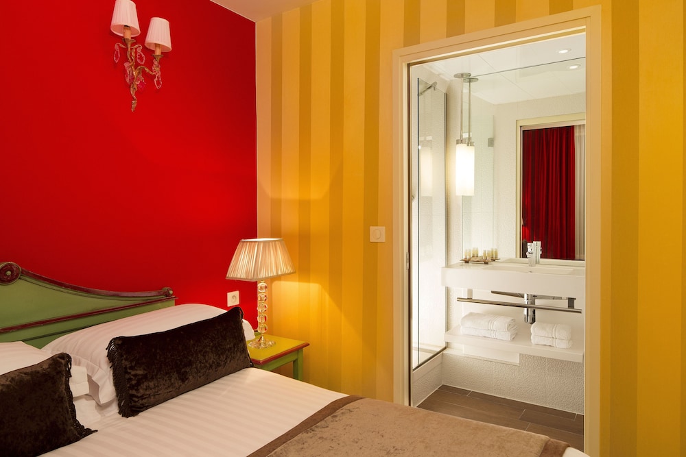 Hotel Des Deux Continents 39/80