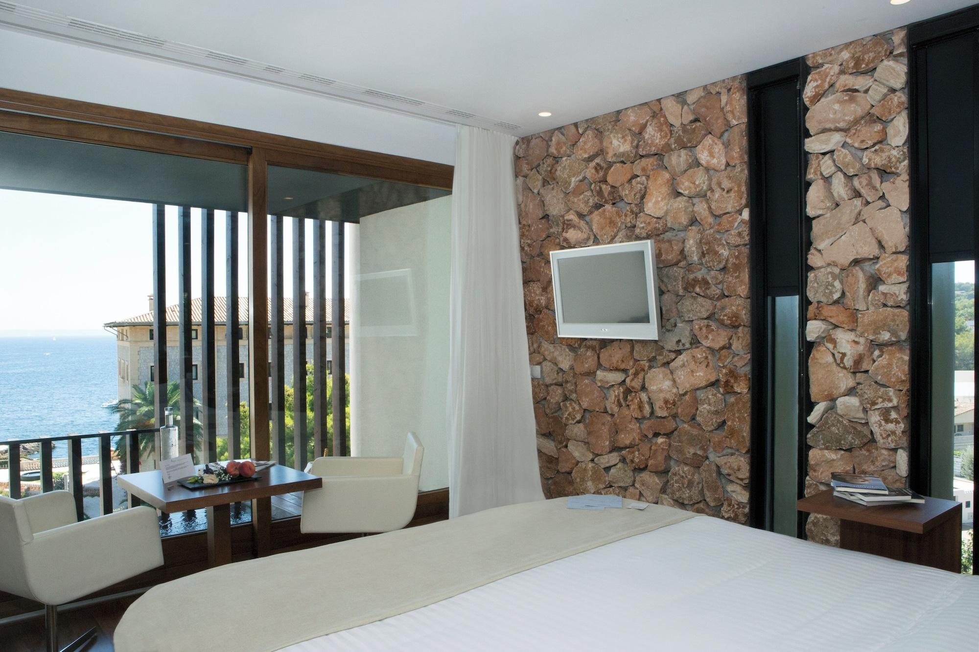 Grand, Atura, Suite, Private Pool