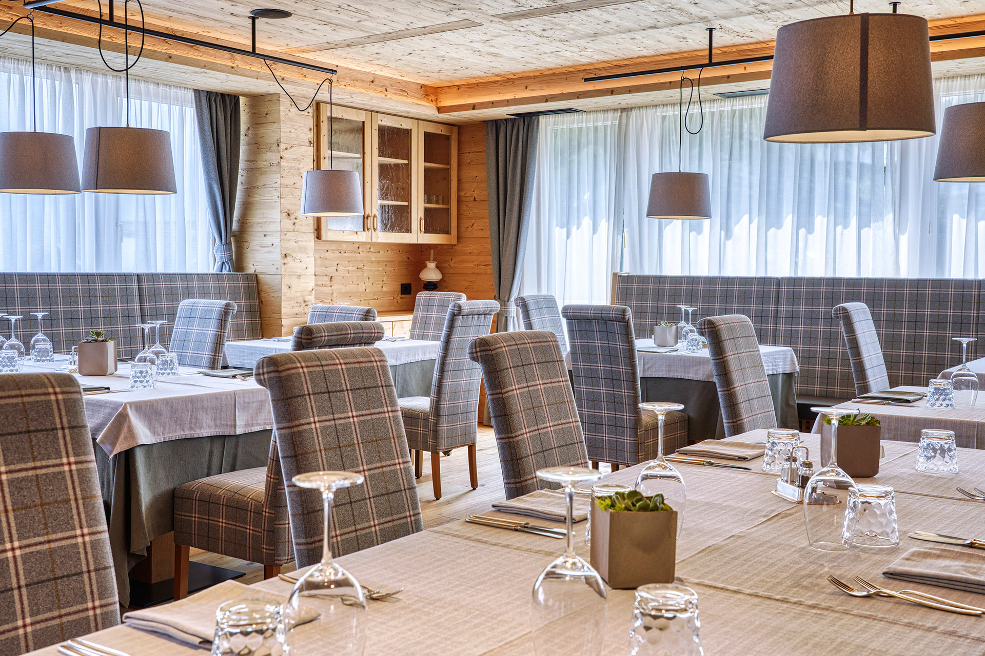 ALPENRESORT BELVEDERE WELLNESS & BEAUTY 48/56