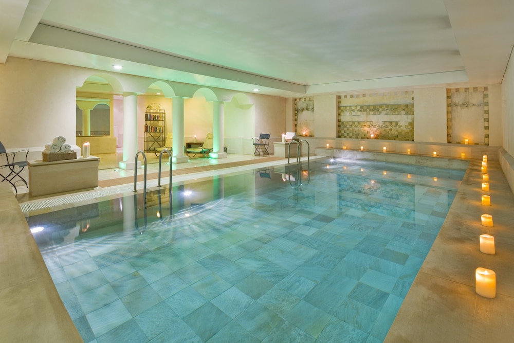 swimming pool spa