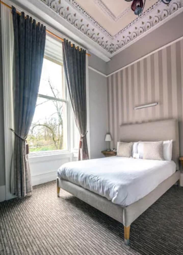 Standard, Double Bed