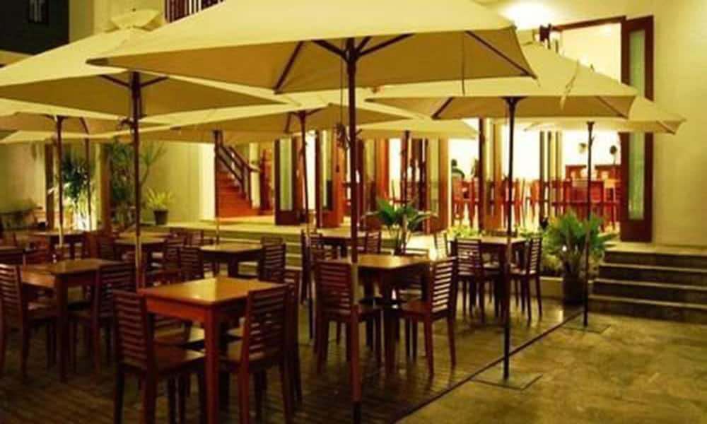 Sabaidee At Lao 58/69