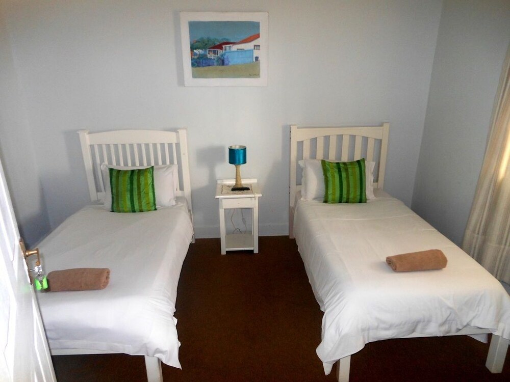 Bay Vista Guest House 7/50