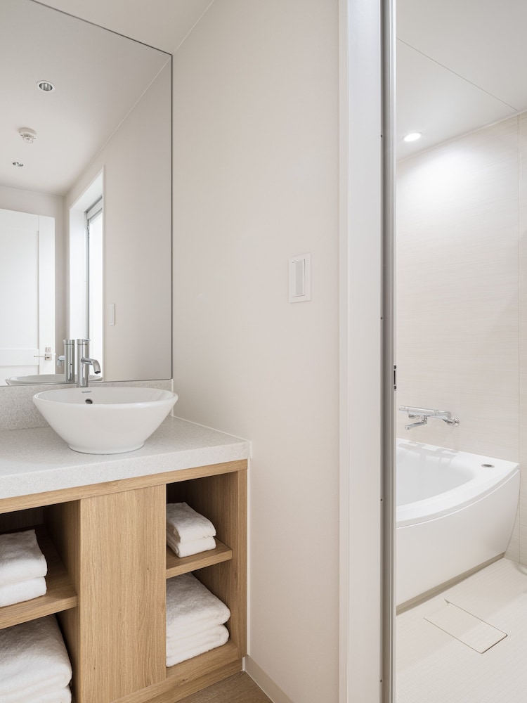 Nest Hotel Naha Kumoji 38/41