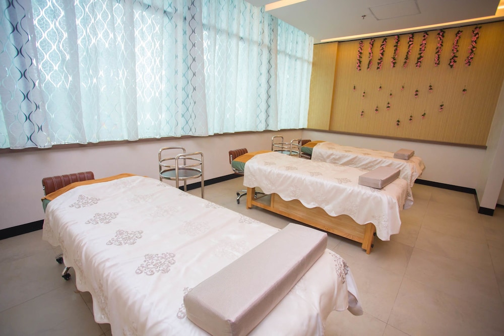 Ibis Styles Batam Nagoya 29/68