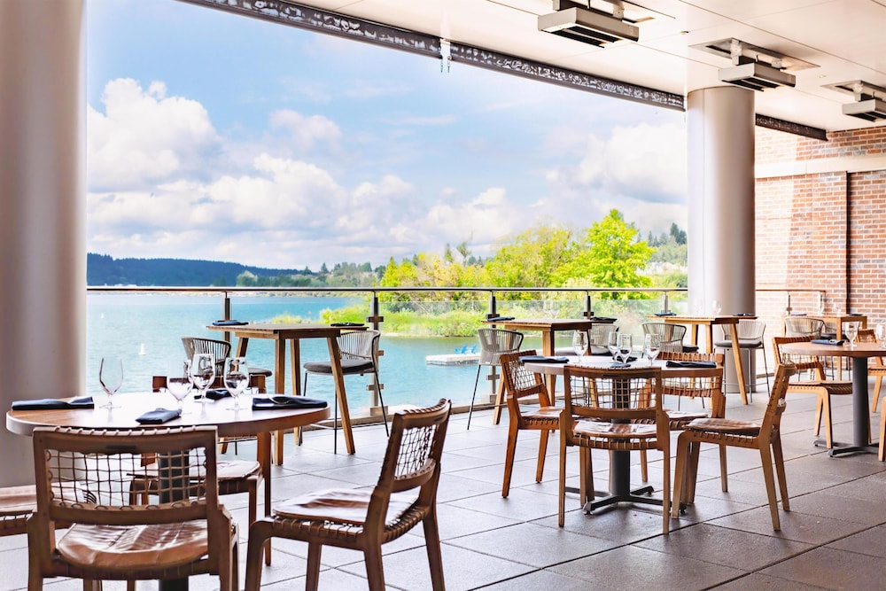 Hyatt Regency Lake Washington 33/50