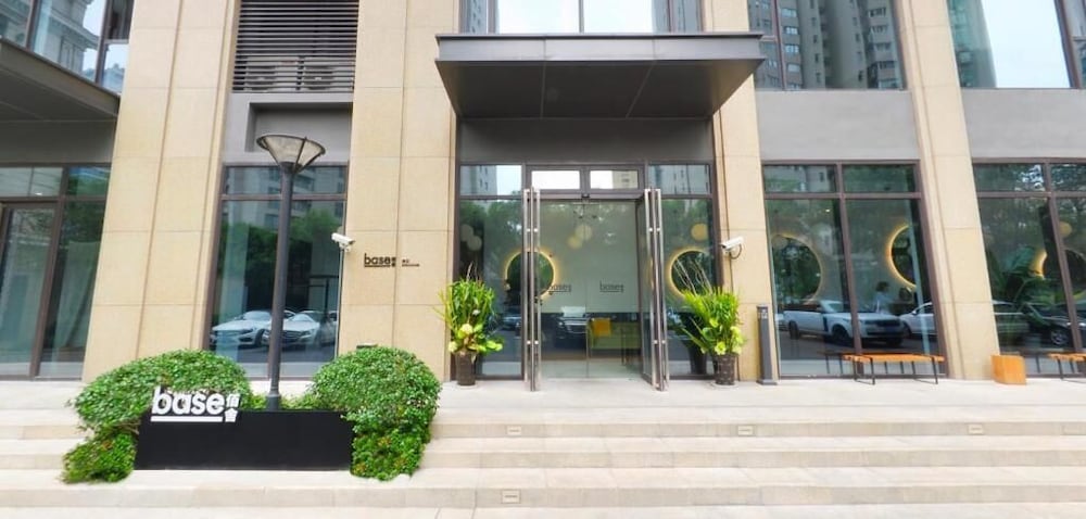 basePLUS-BINJIANG Serviced Apartment in SHANGHAI