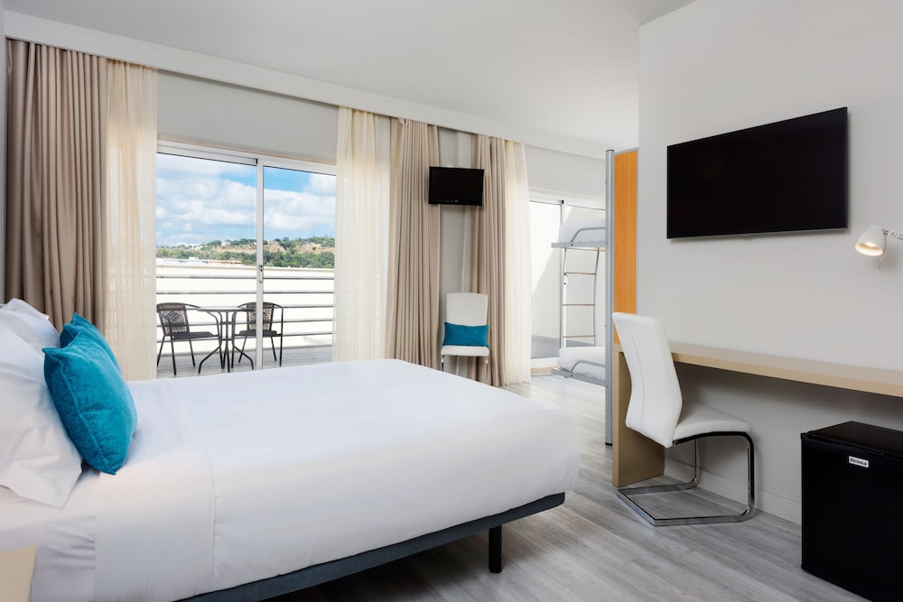 TRYP by Wyndham Lisboa Caparica Mar 13/49