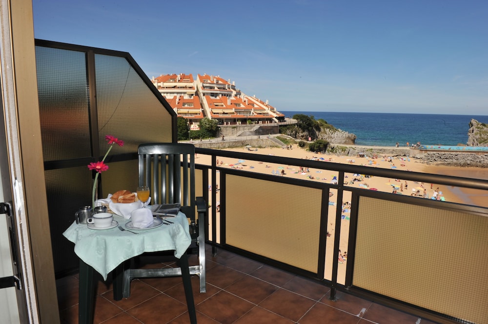 Hotel Alfar 33/36