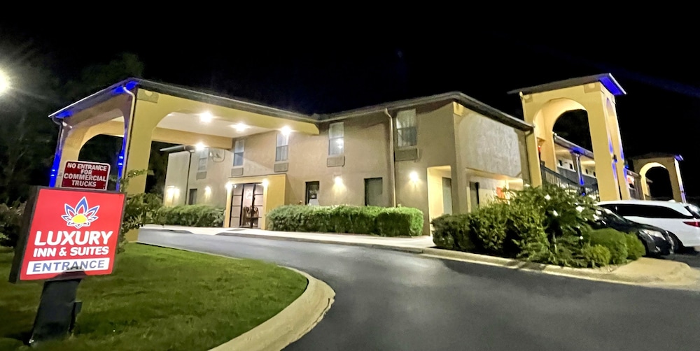 Days Inn And Suites Selma 9/54