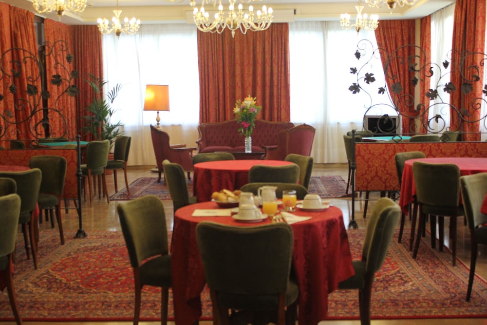 Rigel Hotel 63/73