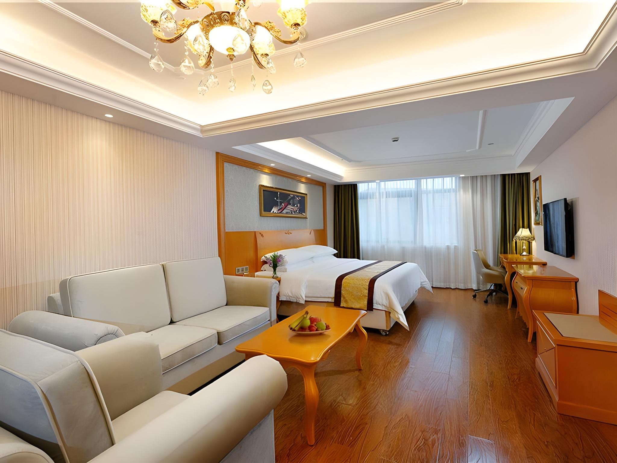 Vienna Hotel (Chengdu Airport Shuangliu Wanda) 40/60