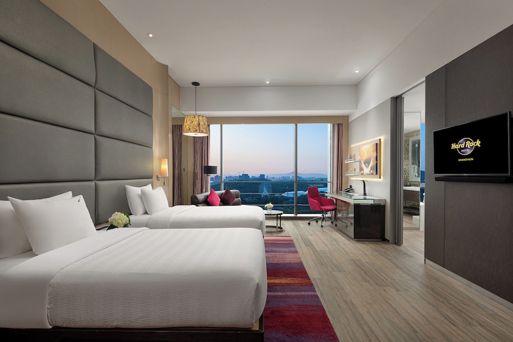 Royal, Rock, Twin Beds, Executive Lounge Access