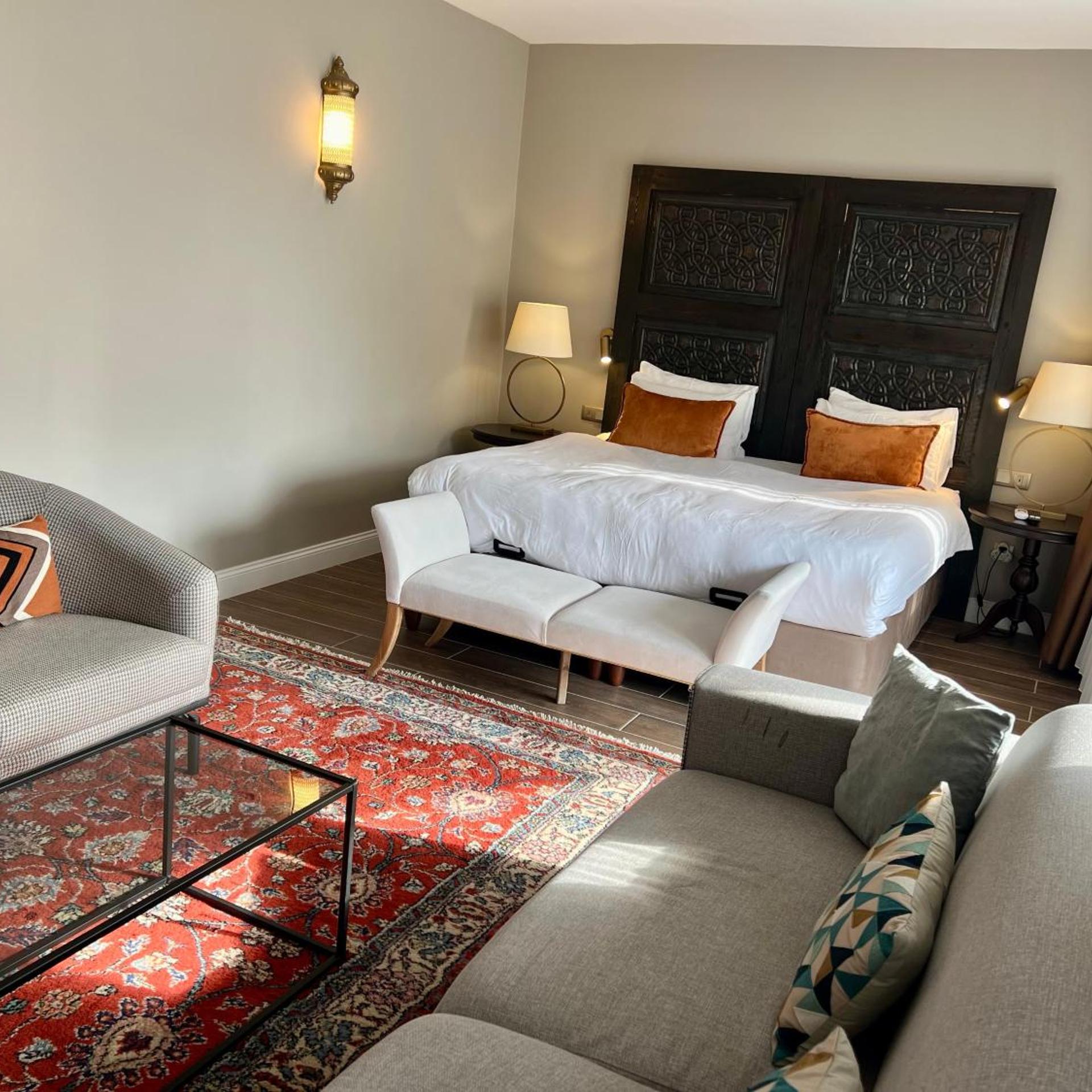 Room, King Bed, Balcony