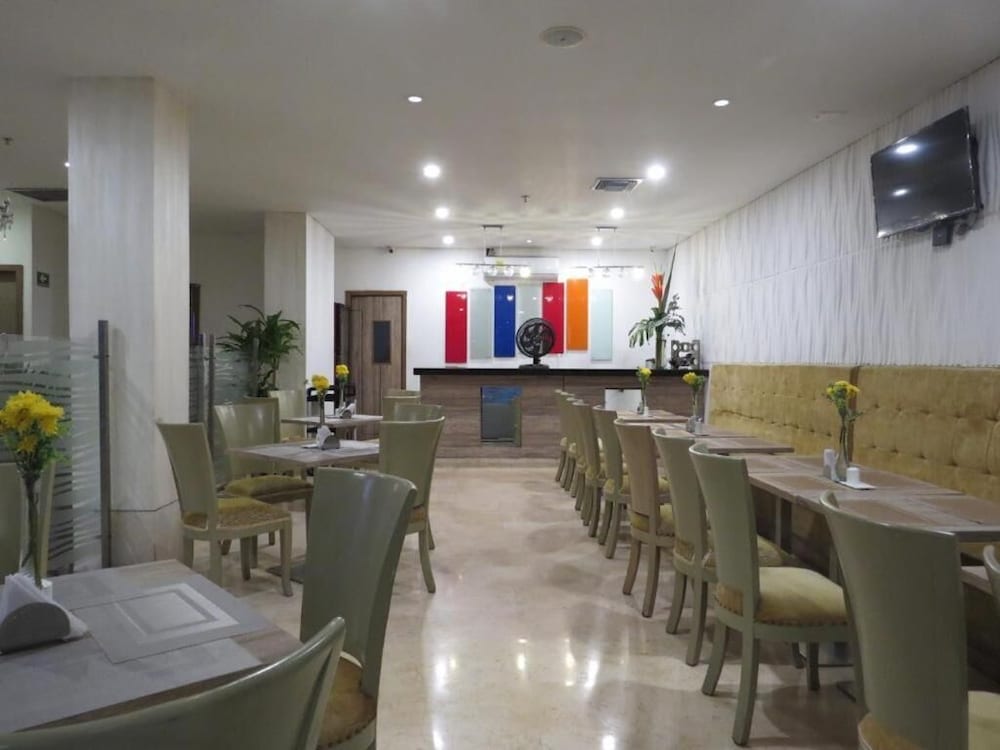 HOTEL OXFORD BARRANQUILLA 24/38
