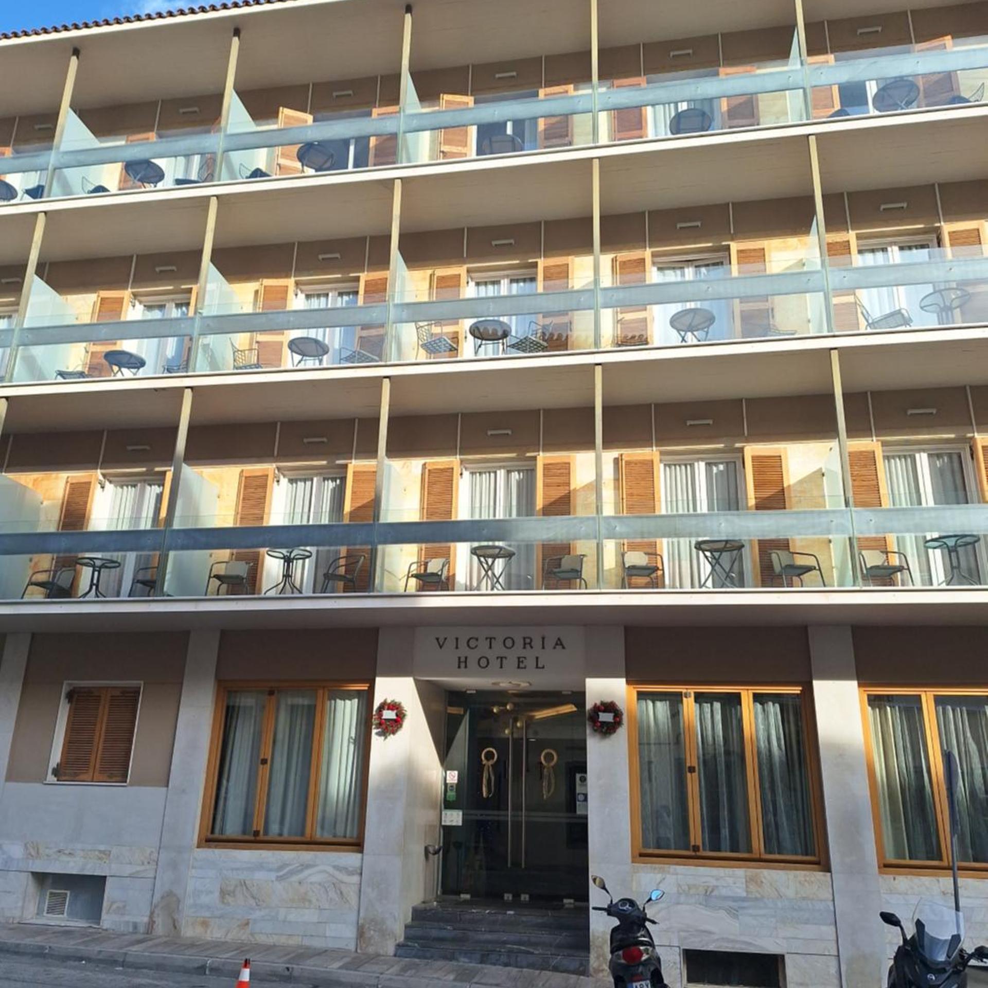 Hotel Victoria 1/64