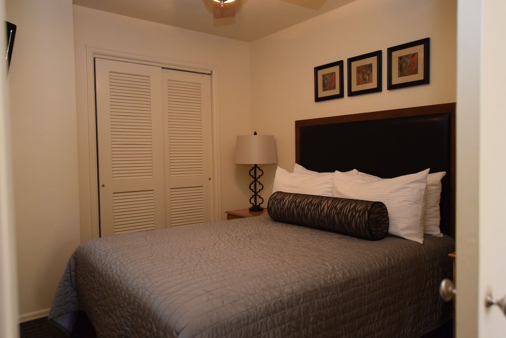 Getaways At the Lodge At Kingsbury Crossing 11/47