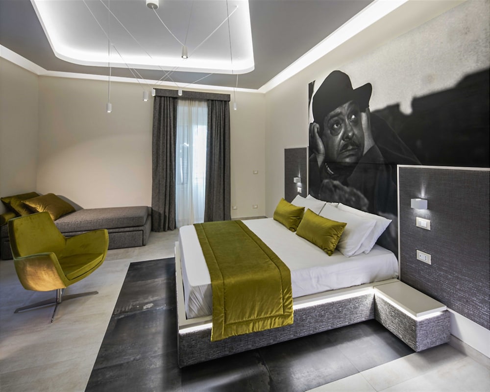 Via Veneto Luxury Suites 12/50