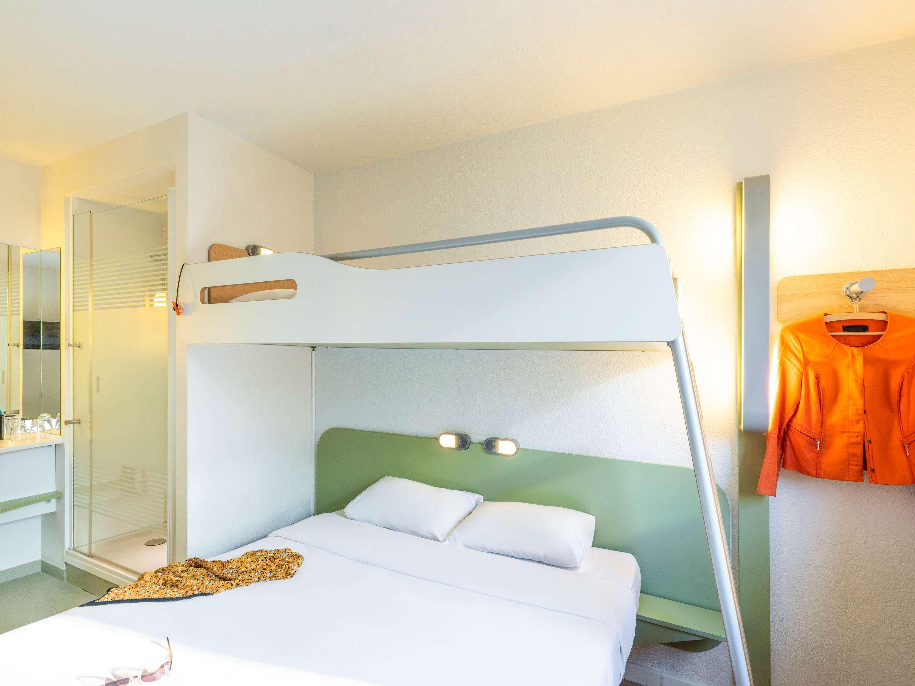 غرفة بسرير مزدوج لذوي الإعاقة، Ibis Budget Zurich City West 3/6