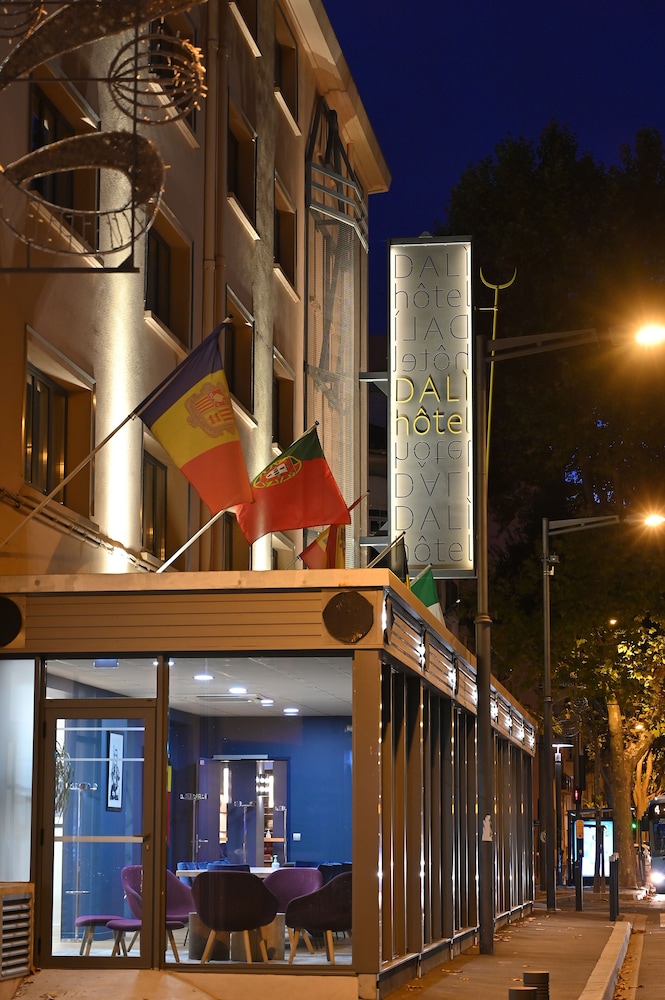 Park Hotel 2/73