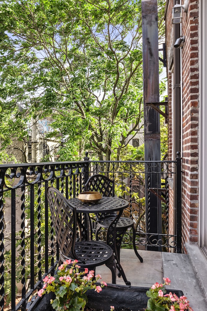 Blue Moon Boutique Hotel 47/50